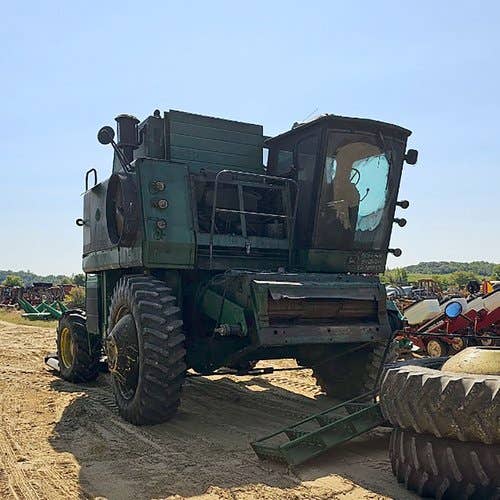 Used John Deere 8820 Combine Parts Used John Deere 8820 Combine Parts