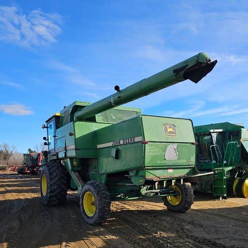 Used John Deere 8820 Combine parts.