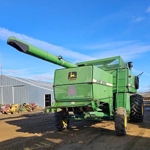Used John Deere 8820 Combine parts.