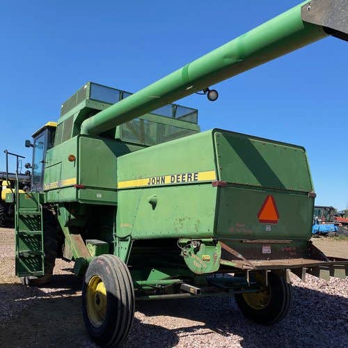 Used John Deere 8820 Combine parts.