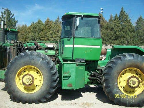 Used John Deere 8850 Tractor parts.
