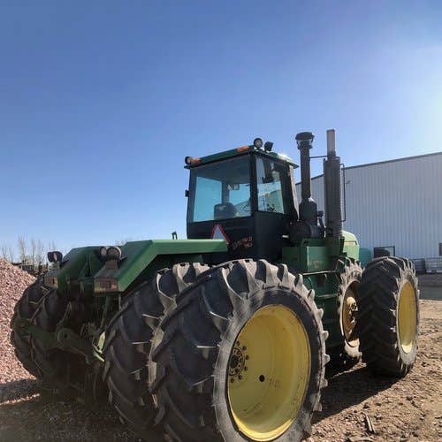 Used John Deere 8960 Tractor parts.