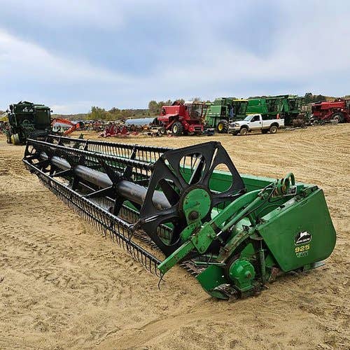Used John Deere 925 Header parts.