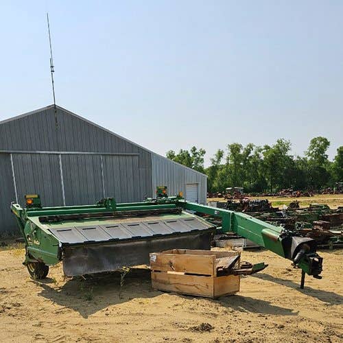 Used John Deere 935 Hay Cutting parts.