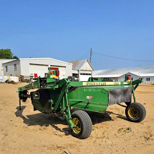 Used John Deere 935 Hay Cutting parts.