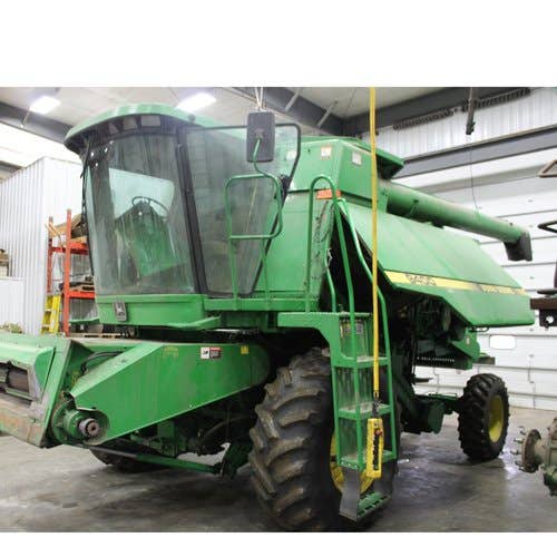 1996 Used John Deere 9400 Combine parts.