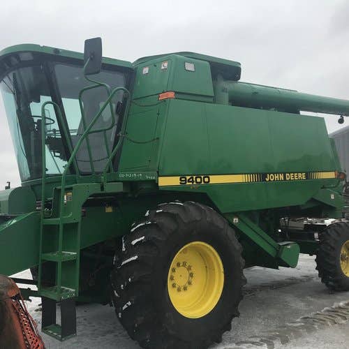 Used John Deere 9400 Combine parts.