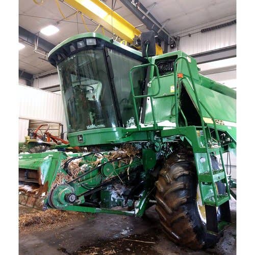 1990 Used John Deere 9400 Combine parts.