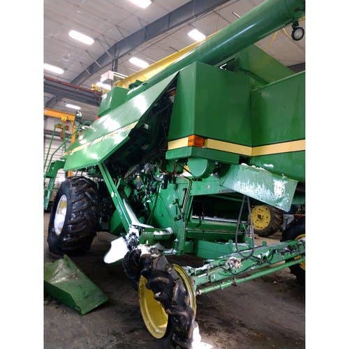 1990 Used John Deere 9400 Combine parts.