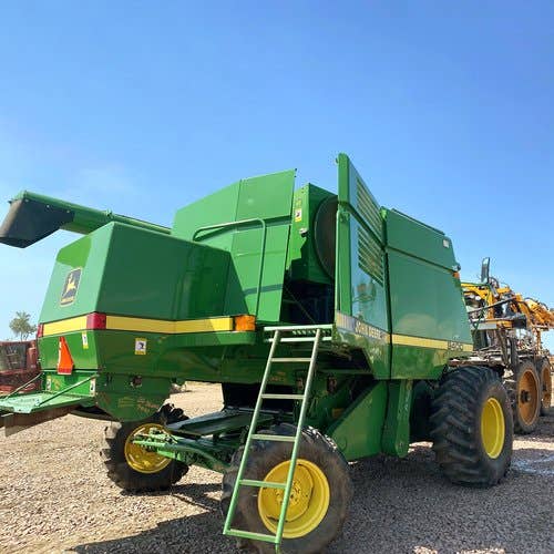 Used John Deere 9400 Combine parts.
