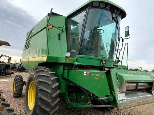 Used John Deere 9400 Combine parts.