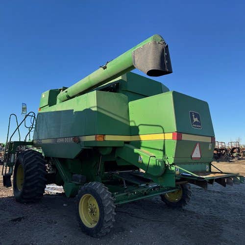 Used John Deere 9400 Combine parts.
