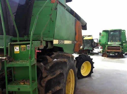 1989 Used John Deere 9500 Combine parts.