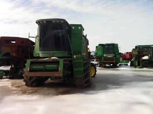 1989 Used John Deere 9500 Combine parts.