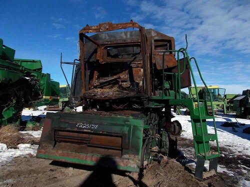 1992 Used John Deere 9500 Combine parts.
