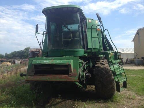 Used John Deere 9500 Combine parts.