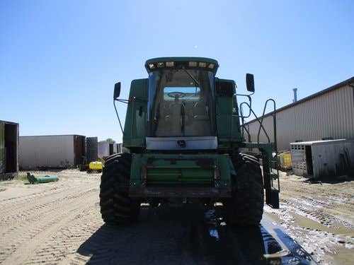 Used John Deere 9500 Combine parts.