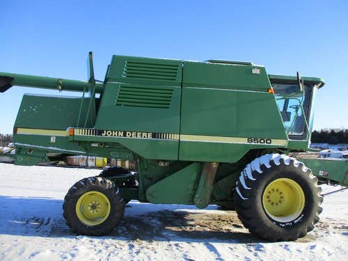 Used John Deere 9500 Combine parts.