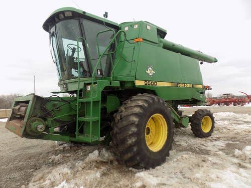 Used John Deere 9500 Combine parts.