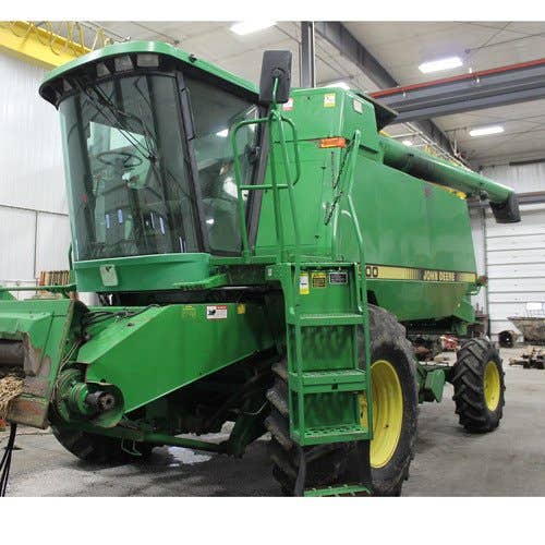 Used John Deere 9500 Combine parts.