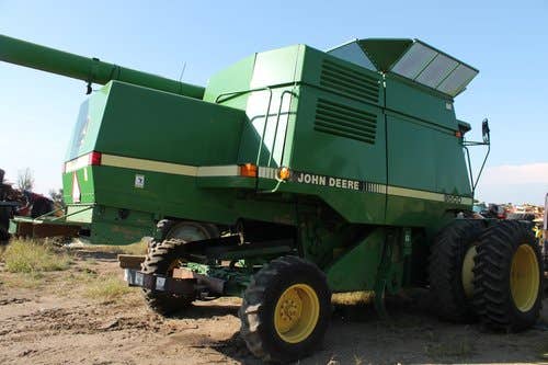1991 Used John Deere 9500 Combine parts.
