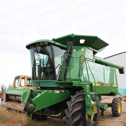 Used 1990 John Deere 9500 Combine Parts