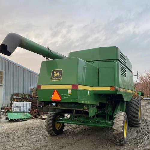 Used John Deere 9500 Combine parts.