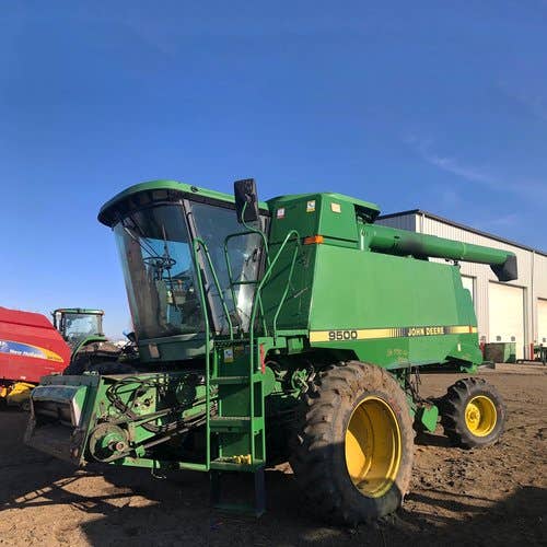 Used 1991 John Deere 9500 Combine Parts Used 1991 John Deere 9500 Combine Parts