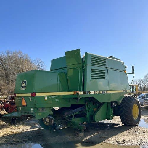 Used John Deere 9500 Combine parts.