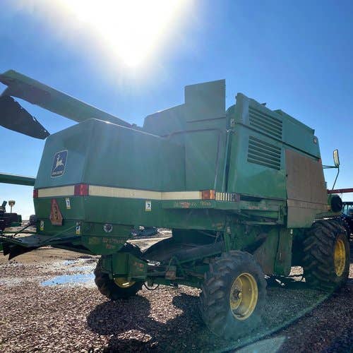 Used John Deere 9500 Combine parts.