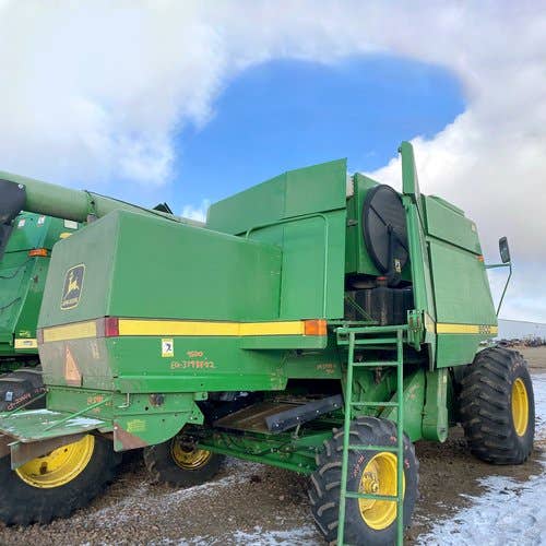 Used John Deere 9500 Combine parts.