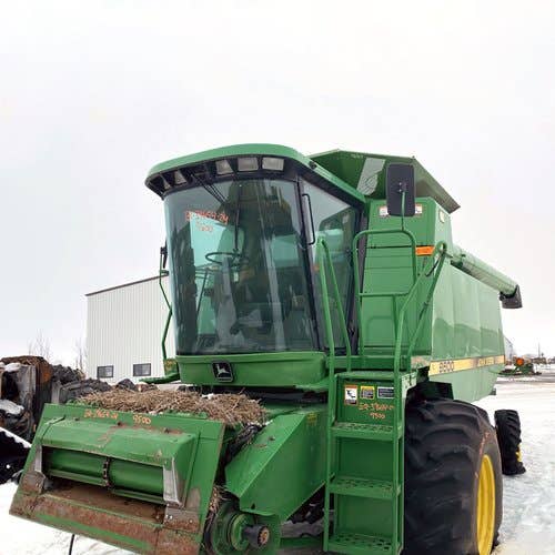 Used John Deere 9500 Combine parts.
