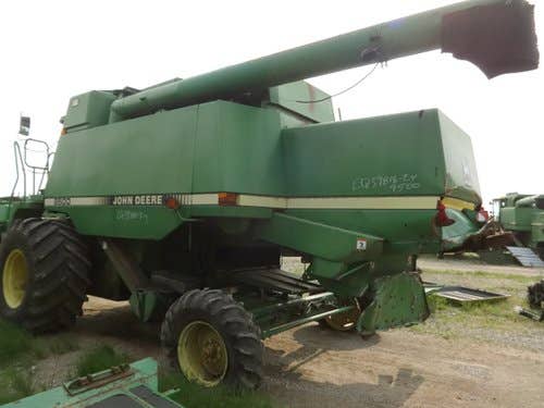 Used John Deere 9500 Combine parts.