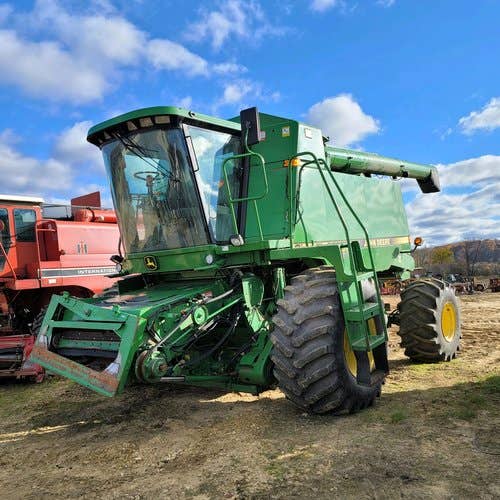 1993 Used John Deere 9500 SH Combine parts.