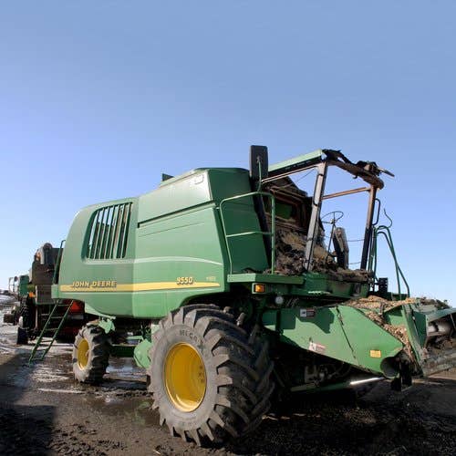 Used John Deere 9550 Combine parts.