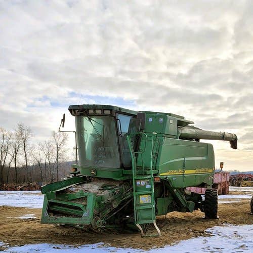 Used John Deere 9550 Combine parts.