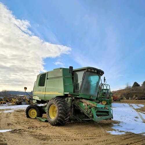 Used John Deere 9550 Combine parts.