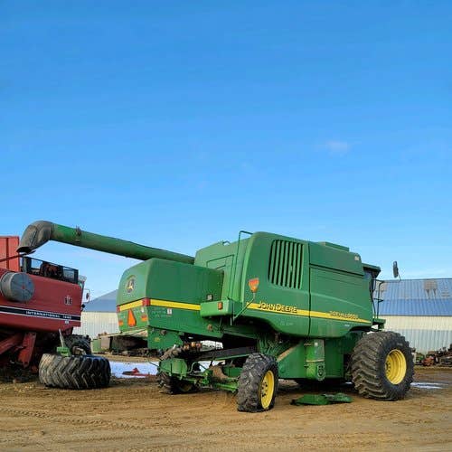 Used John Deere 9550 Combine parts.