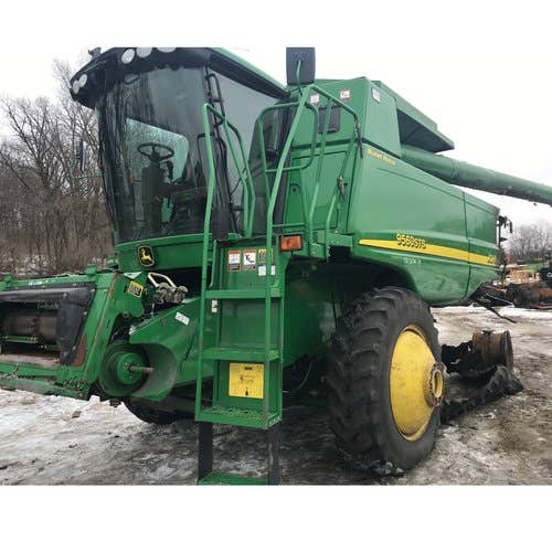 2007 Used John Deere 9560 Combine parts.