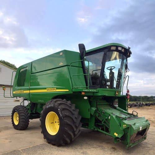2004 Used John Deere 9560 Combine parts.
