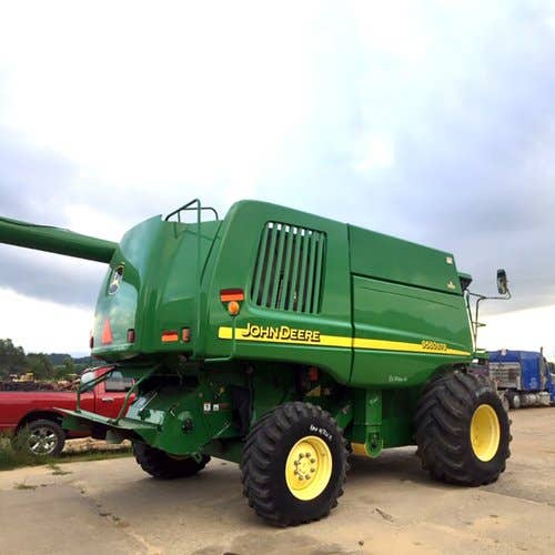 2004 Used John Deere 9560 Combine parts.