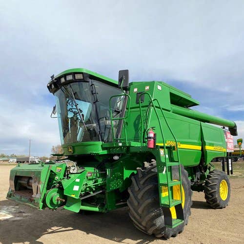 2005 Used John Deere 9560 Combine parts.