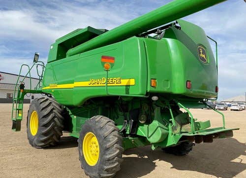 2005 Used John Deere 9560 Combine parts.