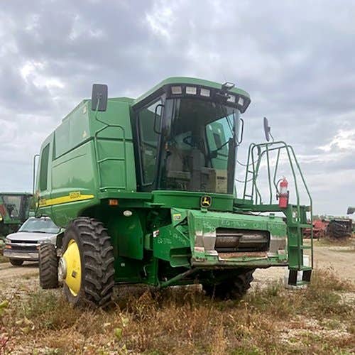 2004 Used John Deere 9560 Combine parts.