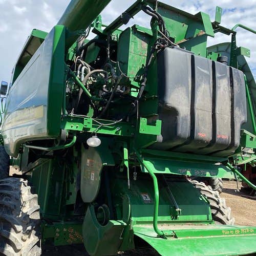 Used John Deere 9560 Combine parts.