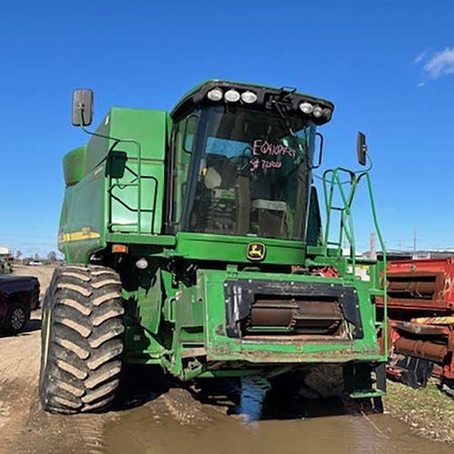 2006 Used John Deere 9560 Combine parts.