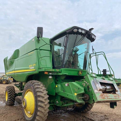 2011 Used John Deere 9570 Combine parts.