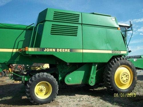 Used John Deere 9600 Combine parts.
