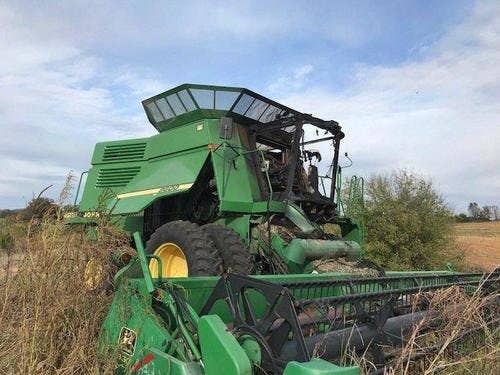 1995 Used John Deere 9600 Combine parts.
