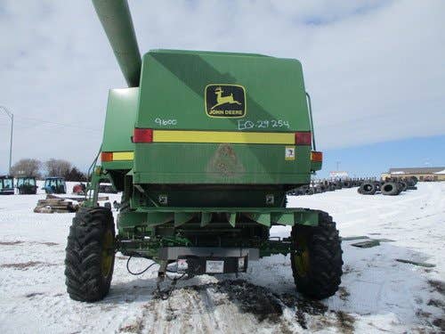 1993 Used John Deere 9600 Combine parts.